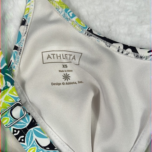 Athleta Tankini Swim Top  Built in soft Bra Womens size XS - Picture 5 of 6